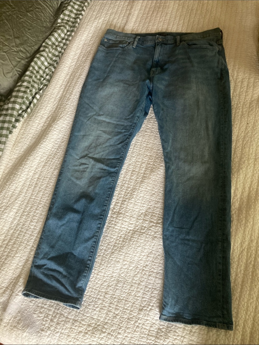 J. Crew Athletic Slim Straight Men's Jeans in Washed Blue